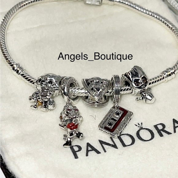 New Pandora Moments Marvel Logo Clasp Snake Chain Bracelet & Charms - Picture 4 of 8